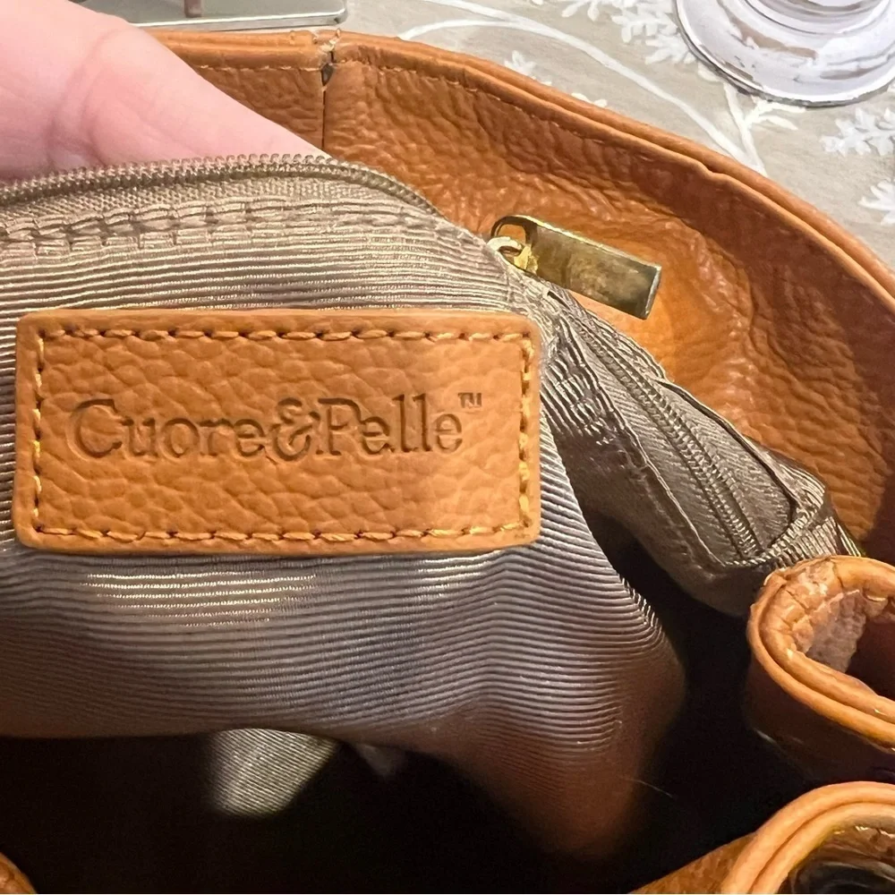 Elegant Currie & Pelle Tan Leather Handbag with Gold Accent